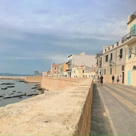 Attico Vista Mare Appartamento *